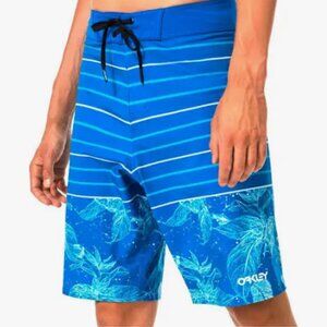 EUC Oakley Blue Striped/Floral Retro Split 21 Board Shorts in Men's 36